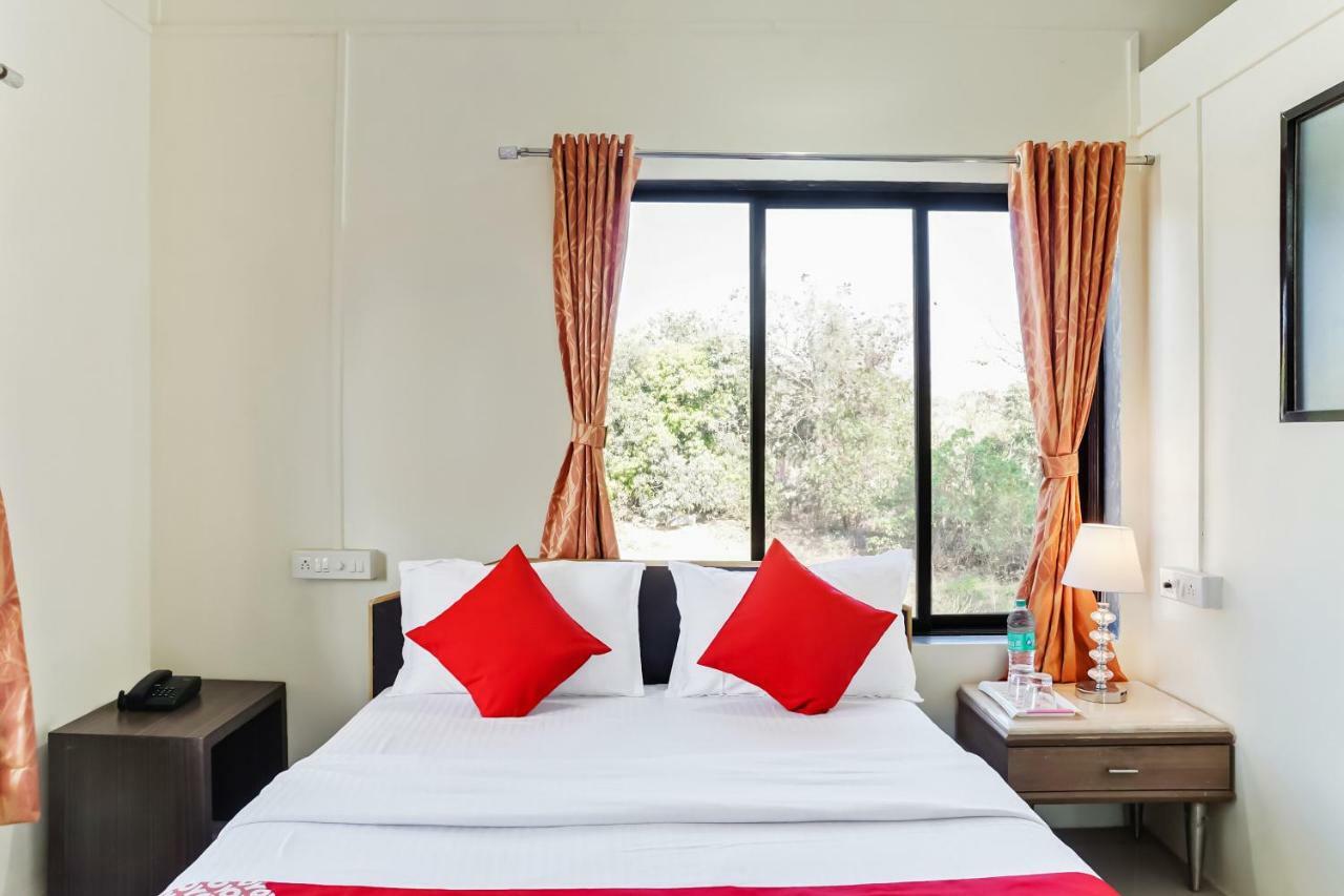 Ambli Oyo 29156 Nisarg Holiday Resort מראה חיצוני תמונה